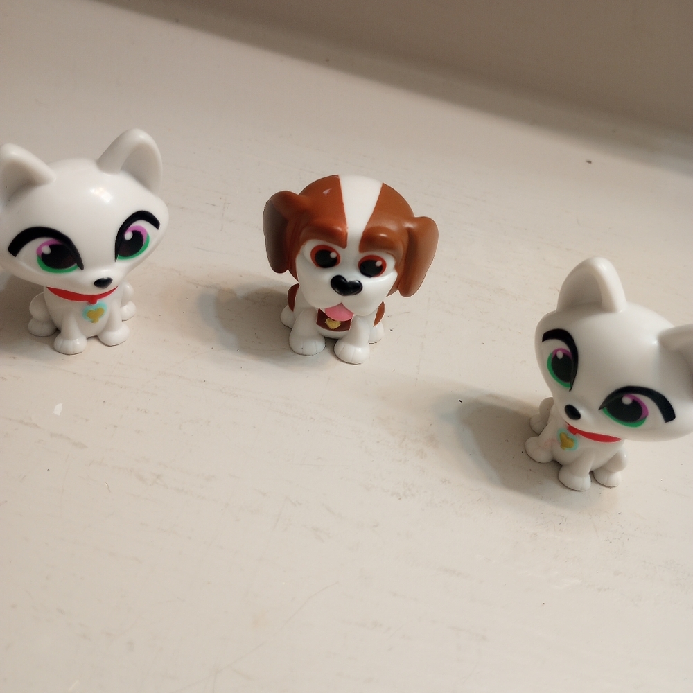 Elf On The Shelf Bundle Of Three Elf Pet Minis - Picture 4 of 6